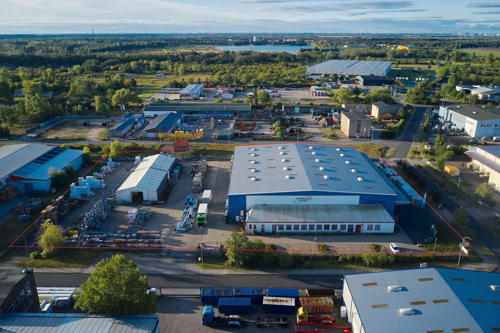 Predaj nebytového priestoru 12.188 m², Dämmstoffstraße 1, Bitterfeld-Wolfen, Sasko-Anhaltsko Predaj nebytového priestoru 12.188 m², Dämmstoffstraße 1, Bitterfeld-Wolfen, Sasko-Anhaltsko