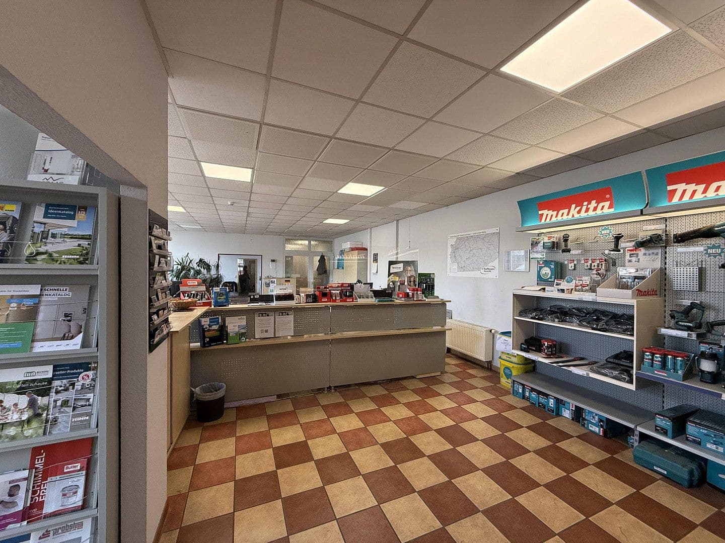 Predaj nebytového priestoru 12.188 m², Dämmstoffstraße 1, Bitterfeld-Wolfen, Sasko-Anhaltsko Predaj nebytového priestoru 12.188 m², Dämmstoffstraße 1, Bitterfeld-Wolfen, Sasko-Anhaltsko