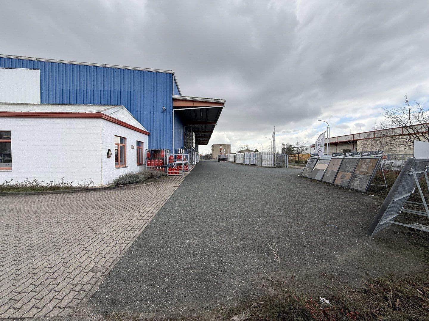 Predaj nebytového priestoru 12.188 m², Dämmstoffstraße 1, Bitterfeld-Wolfen, Sasko-Anhaltsko Predaj nebytového priestoru 12.188 m², Dämmstoffstraße 1, Bitterfeld-Wolfen, Sasko-Anhaltsko