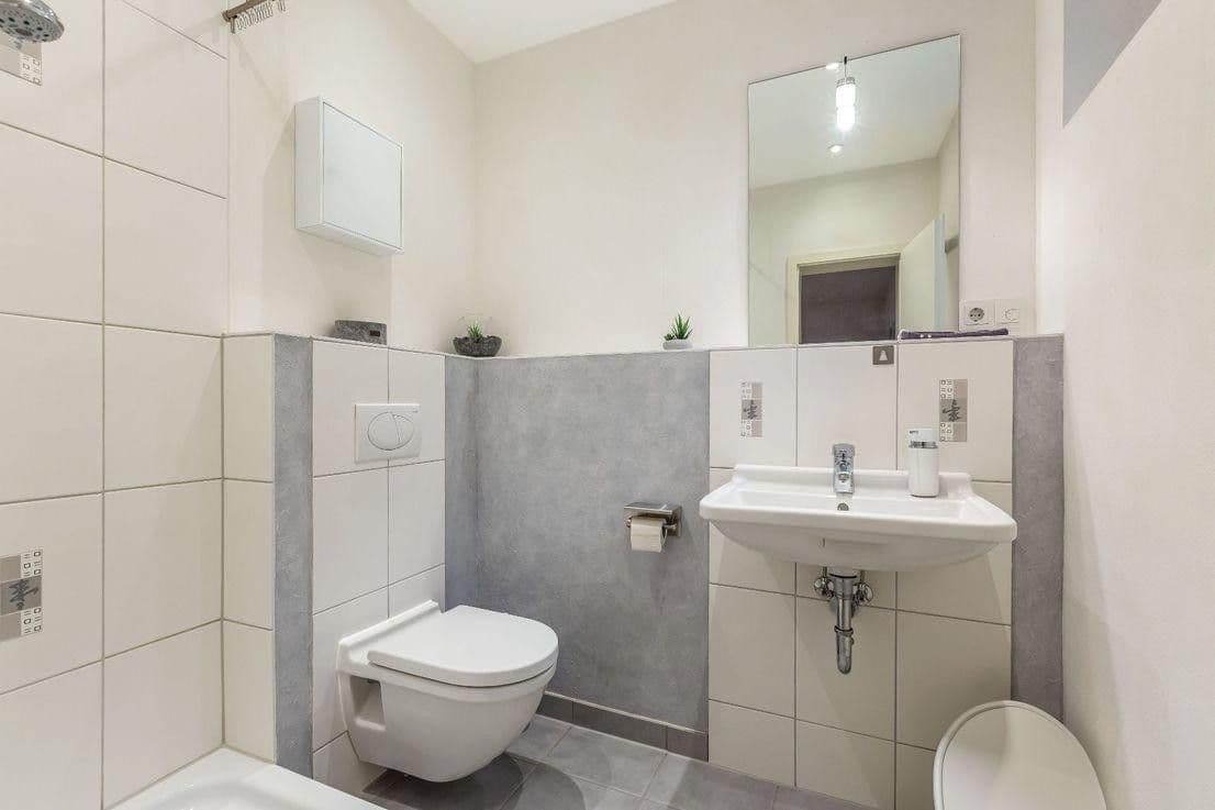 Predaj domu 290 m², pozemek 596 m², Christoph-Hufeland-Straße 5, Dormagen, Severné Porýnie - Westfálsko Predaj domu 290 m², pozemek 596 m², Christoph-Hufeland-Straße 5, Dormagen, Severné Porýnie - Westfálsko