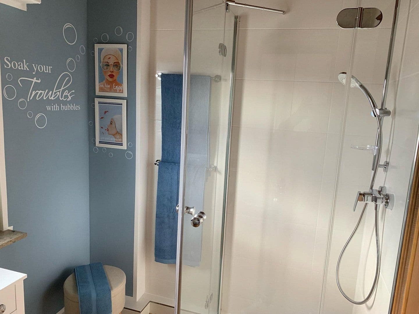 Prenájom bytu 3-izbový 93 m², Amselstr. 13a, Niederkassel, Severné Porýnie - Westfálsko Prenájom bytu 3-izbový 93 m², Amselstr. 13a, Niederkassel, Severné Porýnie - Westfálsko