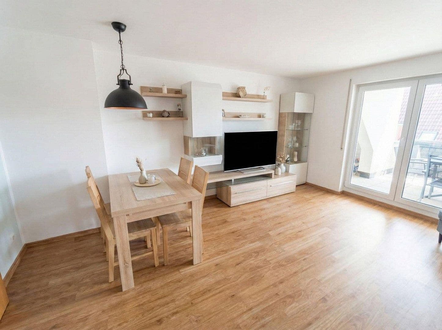 Predaj bytu 4-izbový 106 m², Kolpingstraße 14, Dresden, Sasko Predaj bytu 4-izbový 106 m², Kolpingstraße 14, Dresden, Sasko