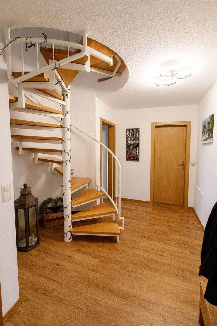 Predaj bytu 4-izbový 106 m², Kolpingstraße 14, Dresden, Sasko Predaj bytu 4-izbový 106 m², Kolpingstraße 14, Dresden, Sasko