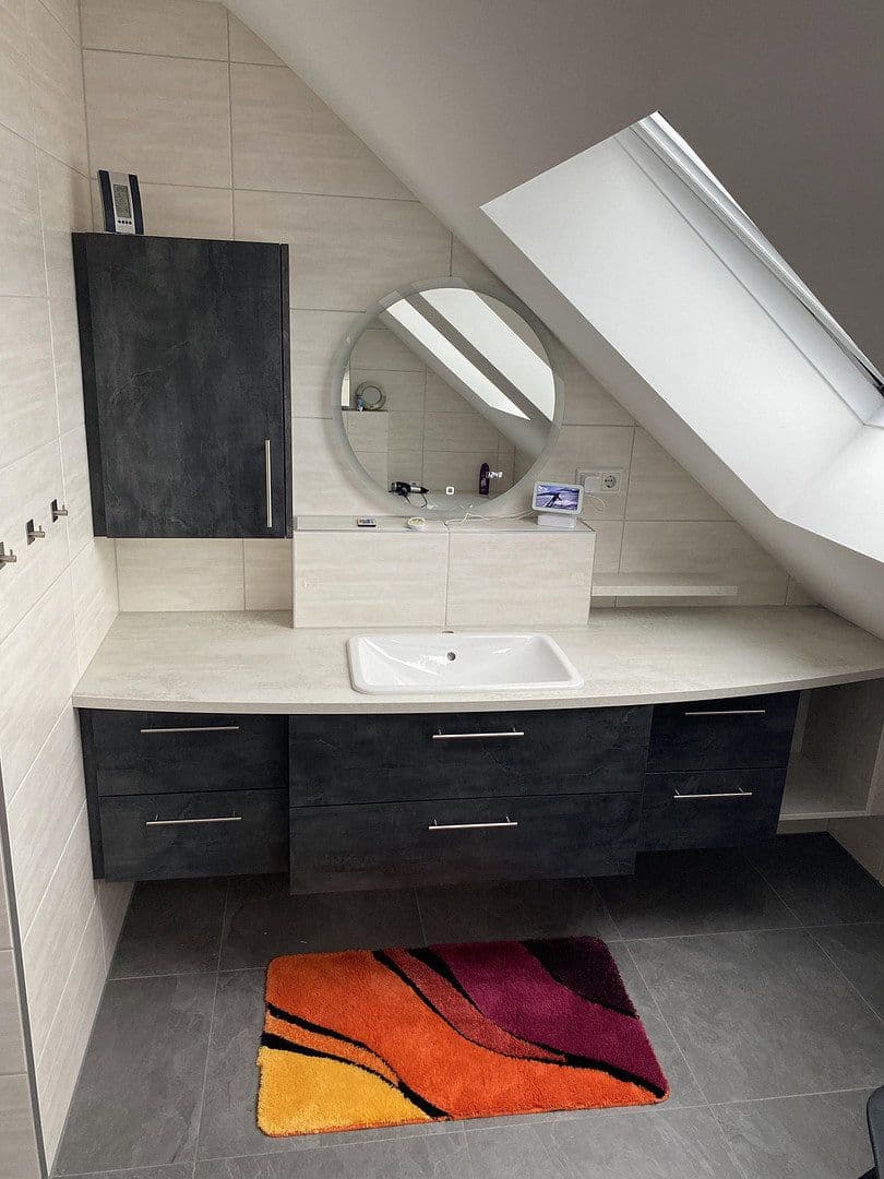 Predaj domu 160 m², pozemek 365 m², Langenfeld (Rheinland), Severné Porýnie - Westfálsko Predaj domu 160 m², pozemek 365 m², Langenfeld (Rheinland), Severné Porýnie - Westfálsko