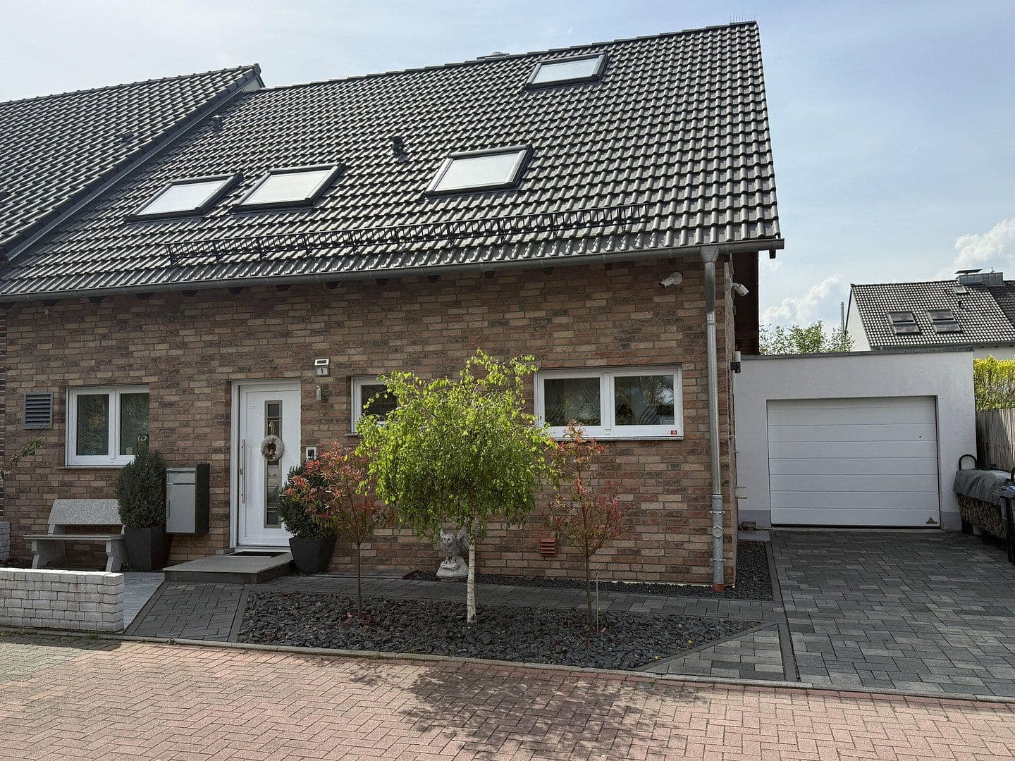 Predaj domu 160 m², pozemek 365 m², Langenfeld (Rheinland), Severné Porýnie - Westfálsko Predaj domu 160 m², pozemek 365 m², Langenfeld (Rheinland), Severné Porýnie - Westfálsko