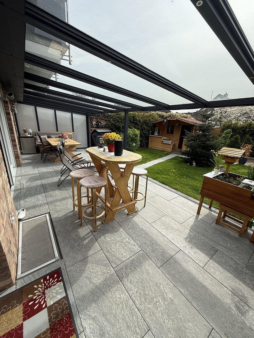 Predaj domu 160 m², pozemek 365 m², Langenfeld (Rheinland), Severné Porýnie - Westfálsko Predaj domu 160 m², pozemek 365 m², Langenfeld (Rheinland), Severné Porýnie - Westfálsko