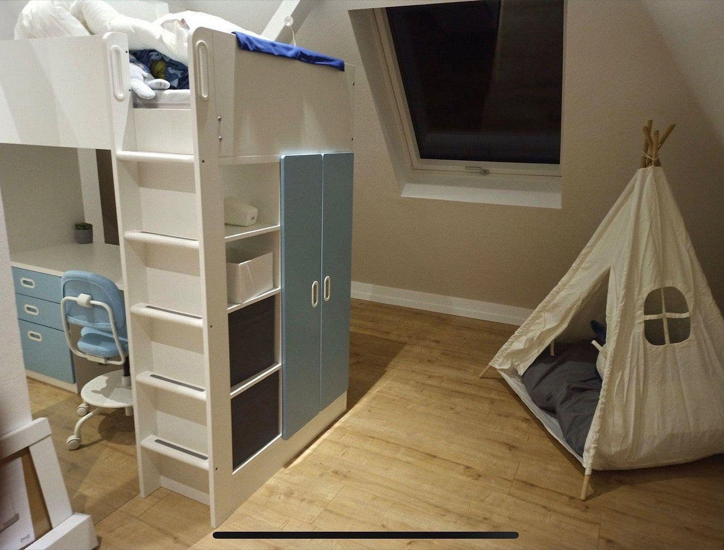 Prenájom bytu 4-izbový 110 m², Dorfbrunnenstr. 32, Wörth am Rhein, Porýnie-Falcko Prenájom bytu 4-izbový 110 m², Dorfbrunnenstr. 32, Wörth am Rhein, Porýnie-Falcko