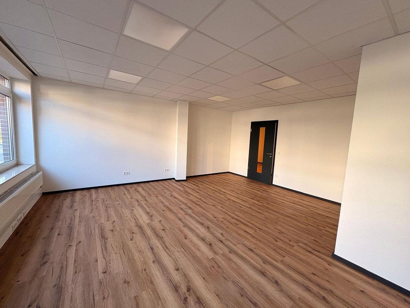 Prenájom kancelárie 407 m², Mühlenweg 16, Geldern, Severné Porýnie - Westfálsko Prenájom kancelárie 407 m², Mühlenweg 16, Geldern, Severné Porýnie - Westfálsko