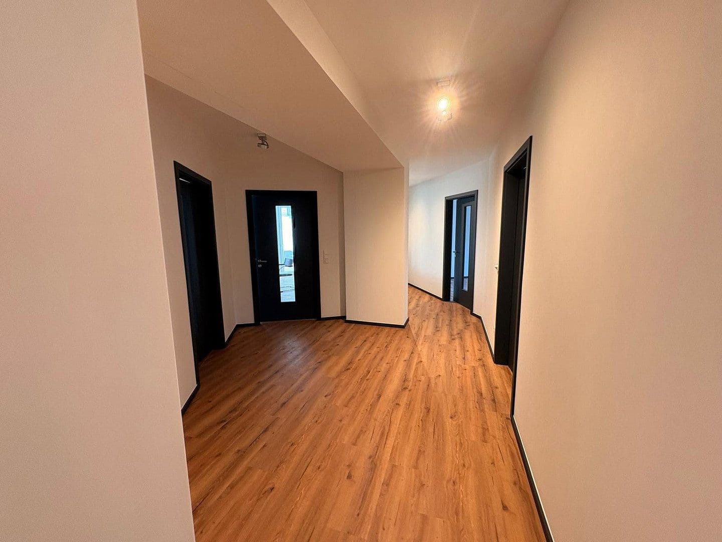 Prenájom kancelárie 407 m², Mühlenweg 16, Geldern, Severné Porýnie - Westfálsko Prenájom kancelárie 407 m², Mühlenweg 16, Geldern, Severné Porýnie - Westfálsko