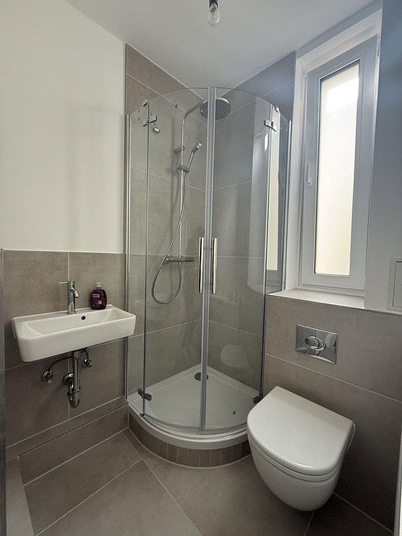 Prenájom bytu 4-izbový 54 m², Lübeck, Šlezvicko-Holštajnsko Prenájom bytu 4-izbový 54 m², Lübeck, Šlezvicko-Holštajnsko