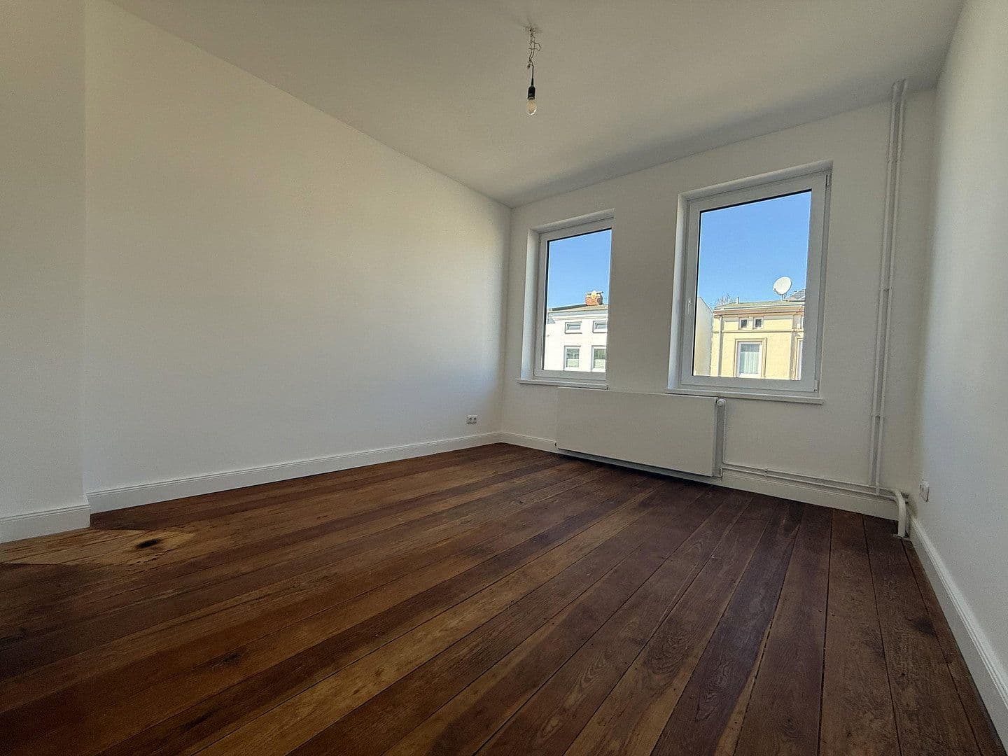 Prenájom bytu 4-izbový 54 m², Lübeck, Šlezvicko-Holštajnsko Prenájom bytu 4-izbový 54 m², Lübeck, Šlezvicko-Holštajnsko