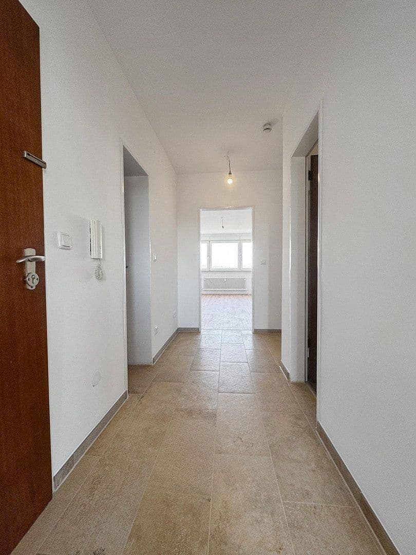 Prenájom bytu 3-izbový 85 m², Isarstraße 26, Regensburg, Bavorsko Prenájom bytu 3-izbový 85 m², Isarstraße 26, Regensburg, Bavorsko