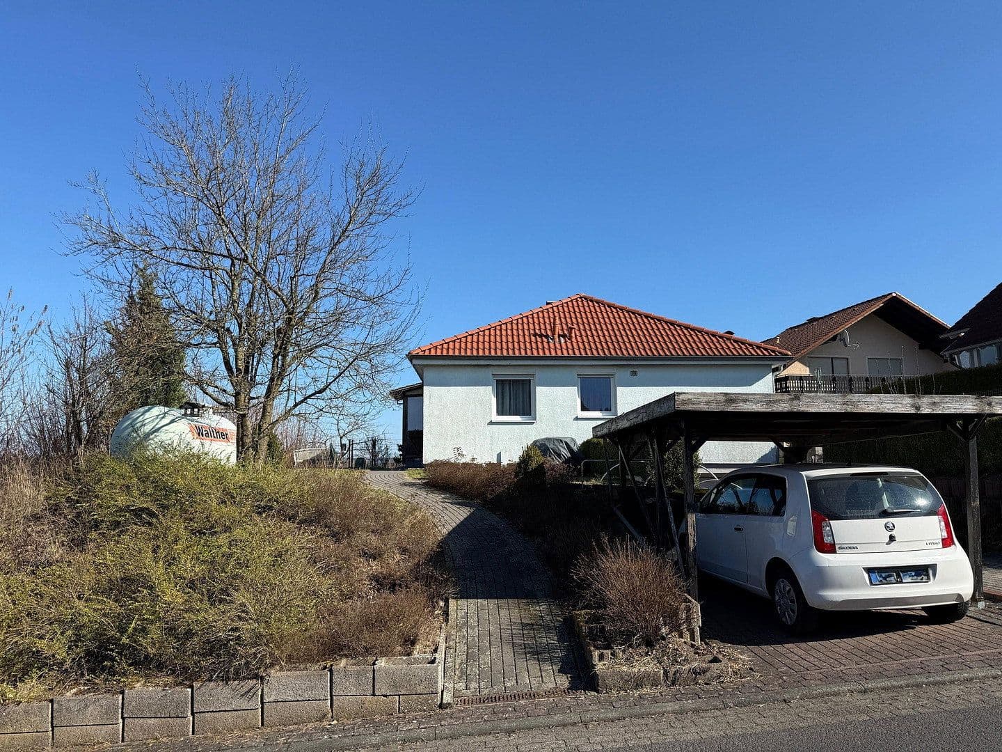 Predaj domu 97 m², pozemek 704 m², Flieden, Hesensko Predaj domu 97 m², pozemek 704 m², Flieden, Hesensko