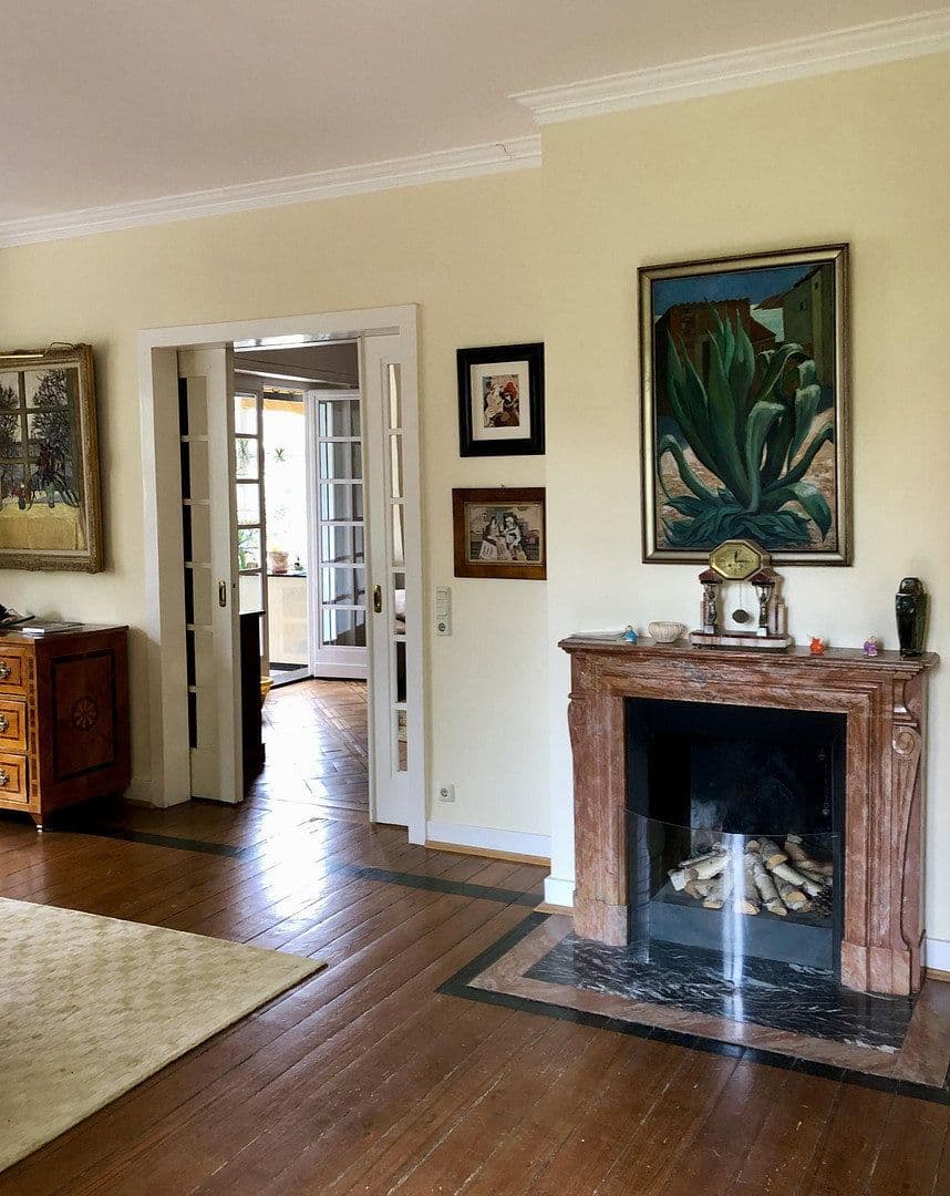 Predaj domu 365 m², pozemek 733 m², Frankfurt, Hesensko Predaj domu 365 m², pozemek 733 m², Frankfurt, Hesensko