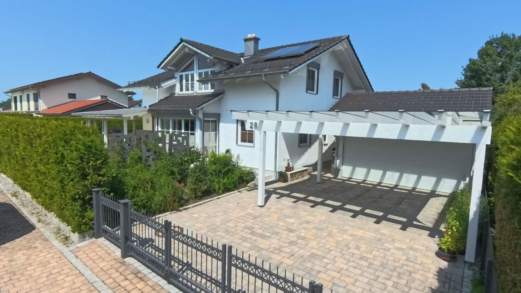 Predaj domu 218 m², pozemek 513 m², Bruckmühl, Bavorsko Predaj domu 218 m², pozemek 513 m², Bruckmühl, Bavorsko