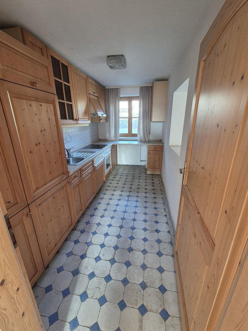 Predaj domu 160 m², pozemek 1.730 m², Engelsberg, Bavorsko Predaj domu 160 m², pozemek 1.730 m², Engelsberg, Bavorsko