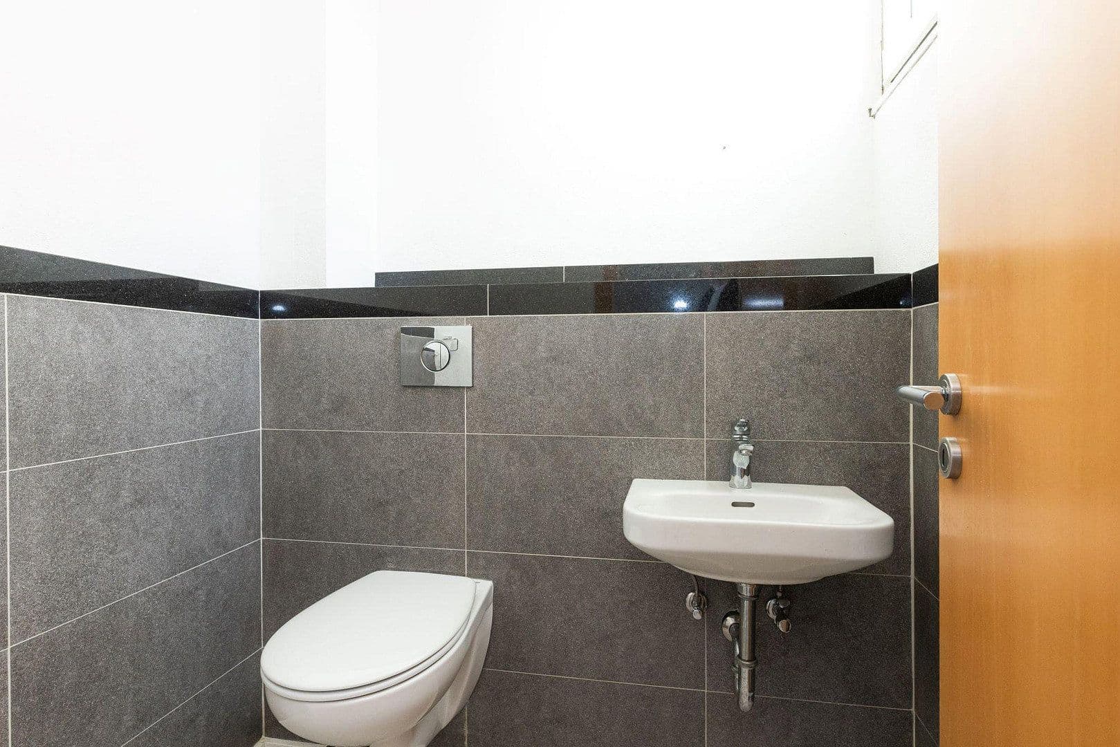 Predaj domu 145 m², pozemek 300 m², Aschaffeburg / Nilkheim, Bavorsko Predaj domu 145 m², pozemek 300 m², Aschaffeburg / Nilkheim, Bavorsko