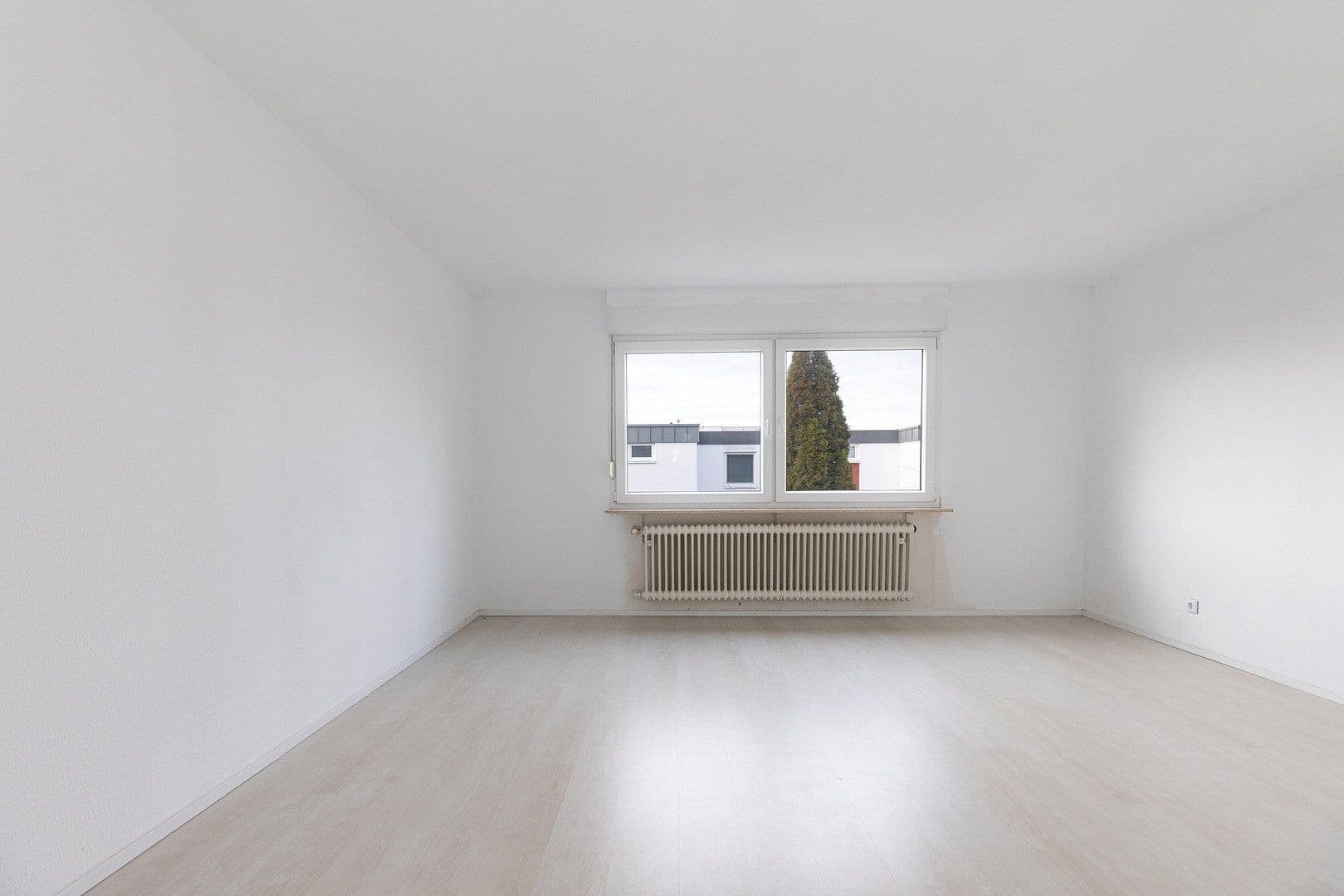 Predaj domu 145 m², pozemek 300 m², Aschaffeburg / Nilkheim, Bavorsko Predaj domu 145 m², pozemek 300 m², Aschaffeburg / Nilkheim, Bavorsko