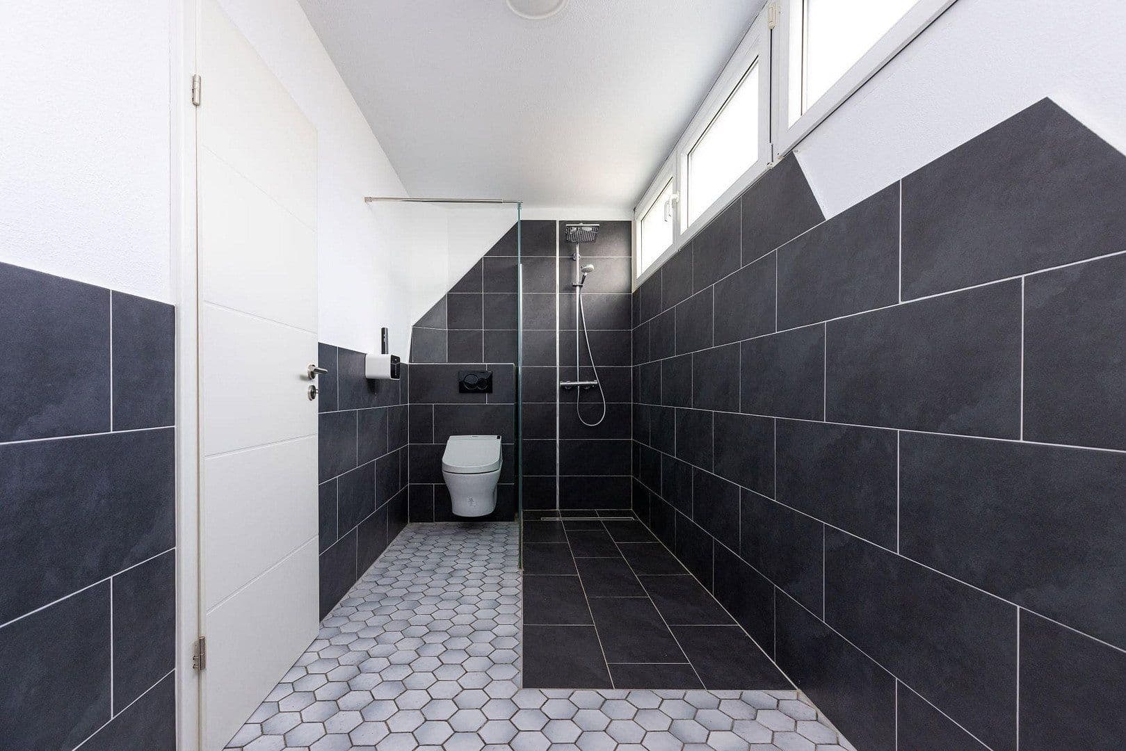 Predaj domu 145 m², pozemek 300 m², Aschaffeburg / Nilkheim, Bavorsko Predaj domu 145 m², pozemek 300 m², Aschaffeburg / Nilkheim, Bavorsko