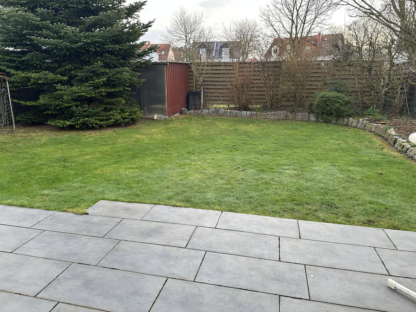 Predaj domu 220 m², pozemek 351 m², Eppsteiner Straße 67, Flörsheim, Hesensko Predaj domu 220 m², pozemek 351 m², Eppsteiner Straße 67, Flörsheim, Hesensko