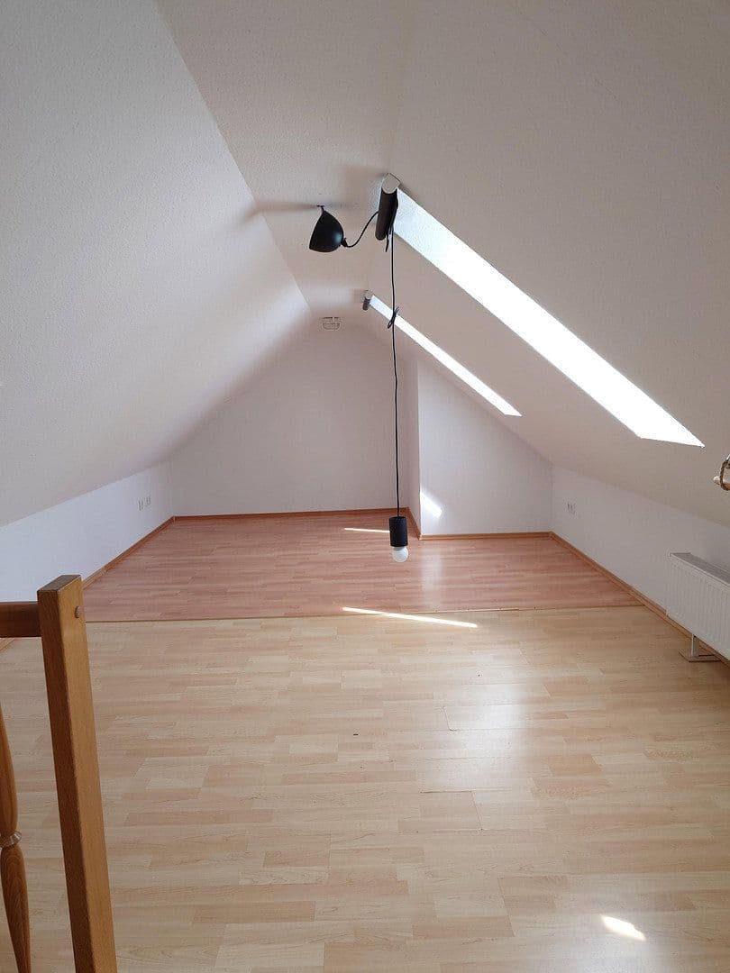 Prenájom bytu 3-izbový 79 m², Blumenstr. 3, Hannover, Dolné Sasko Prenájom bytu 3-izbový 79 m², Blumenstr. 3, Hannover, Dolné Sasko