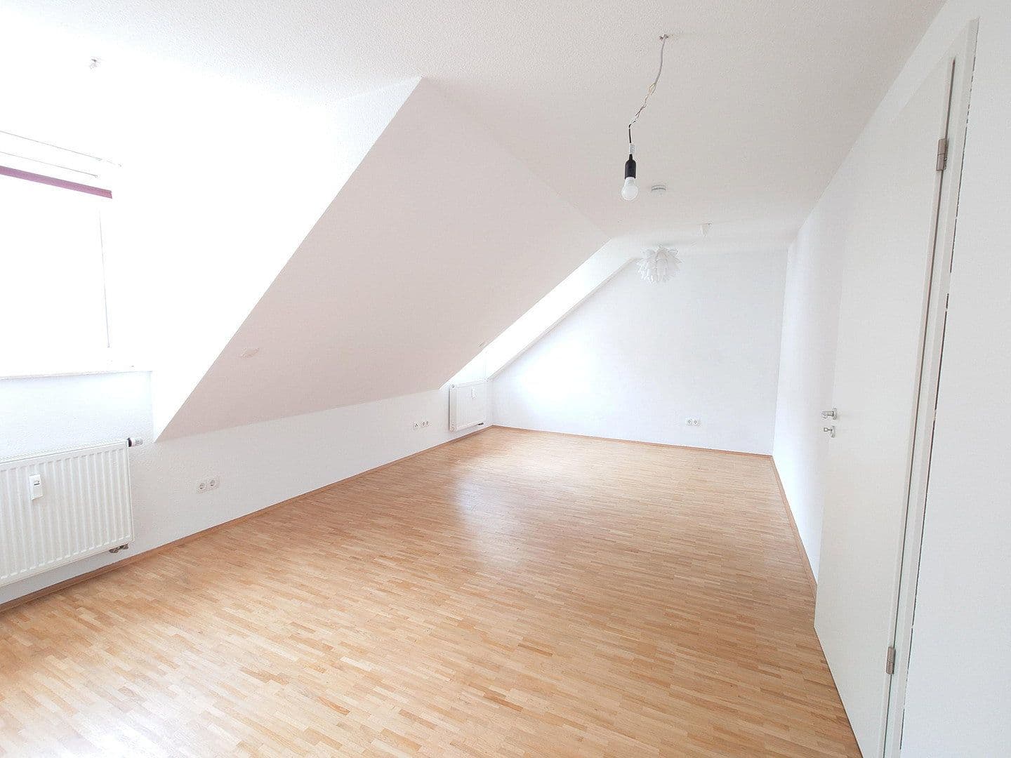 Prenájom bytu 3-izbový 79 m², Blumenstr. 3, Hannover, Dolné Sasko Prenájom bytu 3-izbový 79 m², Blumenstr. 3, Hannover, Dolné Sasko