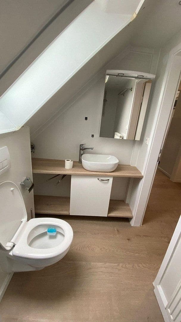 Prenájom bytu 2-izbový 50 m², STUTTGART, Bádensko-Wurttembersko Prenájom bytu 2-izbový 50 m², STUTTGART, Bádensko-Wurttembersko