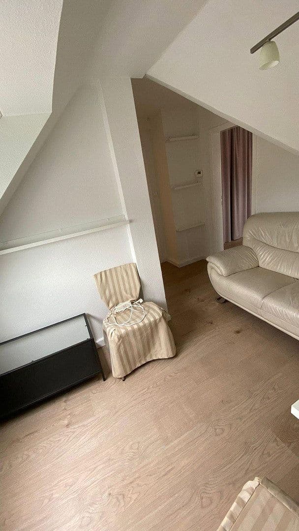 Prenájom bytu 2-izbový 50 m², STUTTGART, Bádensko-Wurttembersko Prenájom bytu 2-izbový 50 m², STUTTGART, Bádensko-Wurttembersko