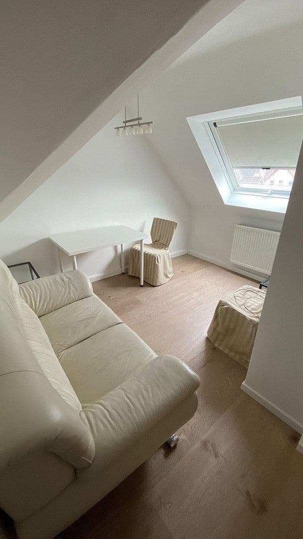 Prenájom bytu 2-izbový 50 m², STUTTGART, Bádensko-Wurttembersko Prenájom bytu 2-izbový 50 m², STUTTGART, Bádensko-Wurttembersko