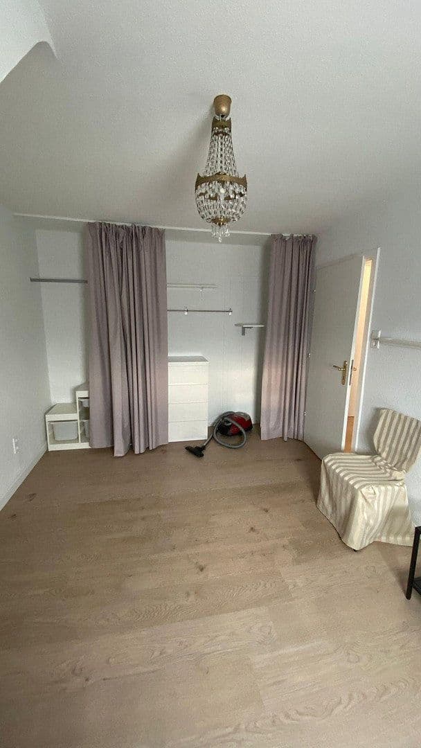 Prenájom bytu 2-izbový 50 m², STUTTGART, Bádensko-Wurttembersko Prenájom bytu 2-izbový 50 m², STUTTGART, Bádensko-Wurttembersko