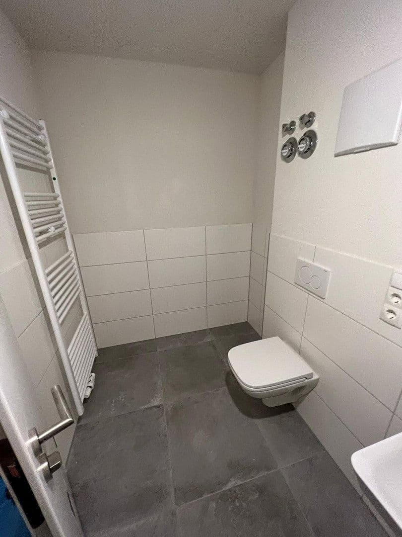 Prenájom bytu 2-izbový 104 m², Weinsteige 10, Bad Mergentheim, Bádensko-Wurttembersko Prenájom bytu 2-izbový 104 m², Weinsteige 10, Bad Mergentheim, Bádensko-Wurttembersko