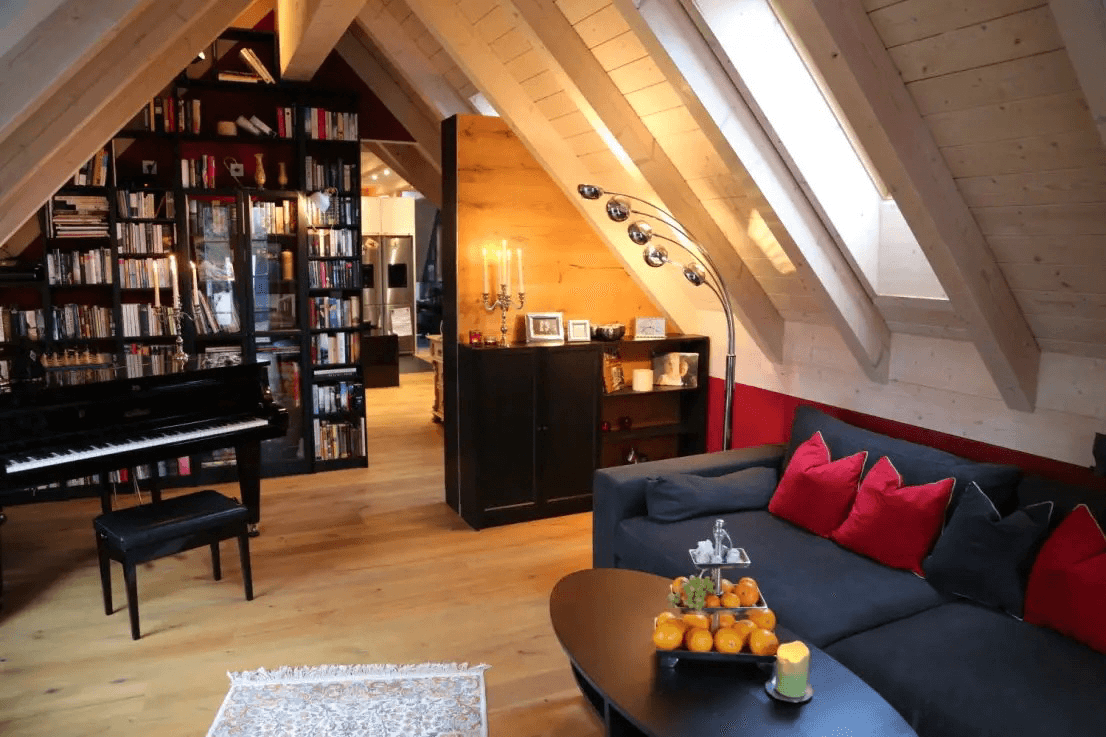 Prenájom bytu 5-izbový 141 m², Sudetendeutsche Straße 31a, München, Bavorsko Prenájom bytu 5-izbový 141 m², Sudetendeutsche Straße 31a, München, Bavorsko