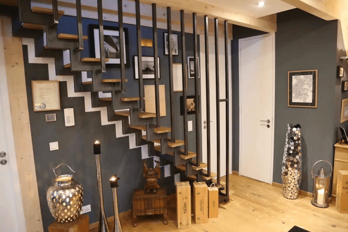 Prenájom bytu 5-izbový 141 m², Sudetendeutsche Straße 31a, München, Bavorsko Prenájom bytu 5-izbový 141 m², Sudetendeutsche Straße 31a, München, Bavorsko