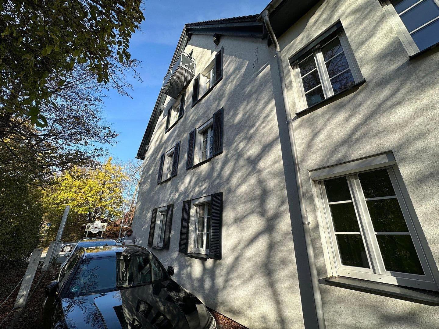 Prenájom bytu 5-izbový 141 m², Sudetendeutsche Straße 31a, München, Bavorsko Prenájom bytu 5-izbový 141 m², Sudetendeutsche Straße 31a, München, Bavorsko