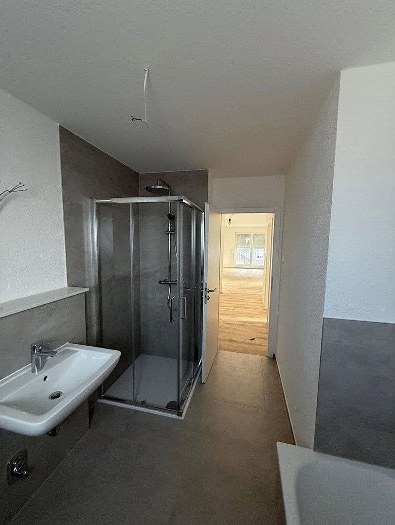 Prenájom bytu 3-izbový 103 m², Crailsheim, Bádensko-Wurttembersko Prenájom bytu 3-izbový 103 m², Crailsheim, Bádensko-Wurttembersko