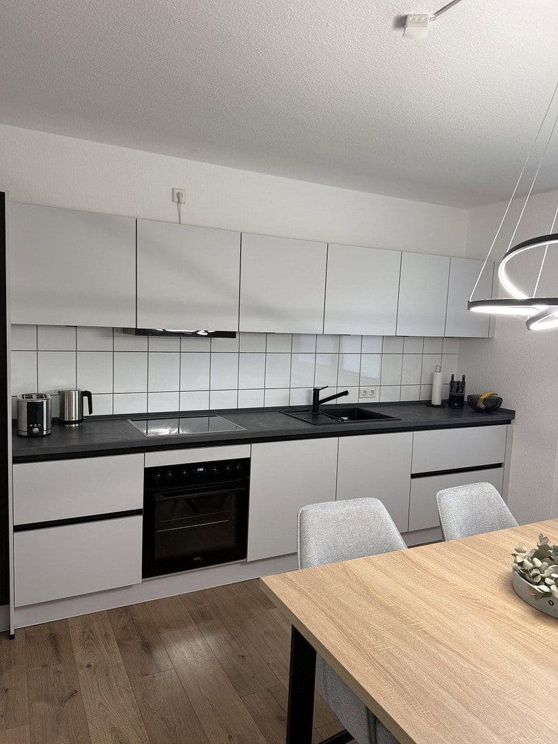 Prenájom bytu 2-izbový 57 m², Meerbusch, Severné Porýnie - Westfálsko Prenájom bytu 2-izbový 57 m², Meerbusch, Severné Porýnie - Westfálsko