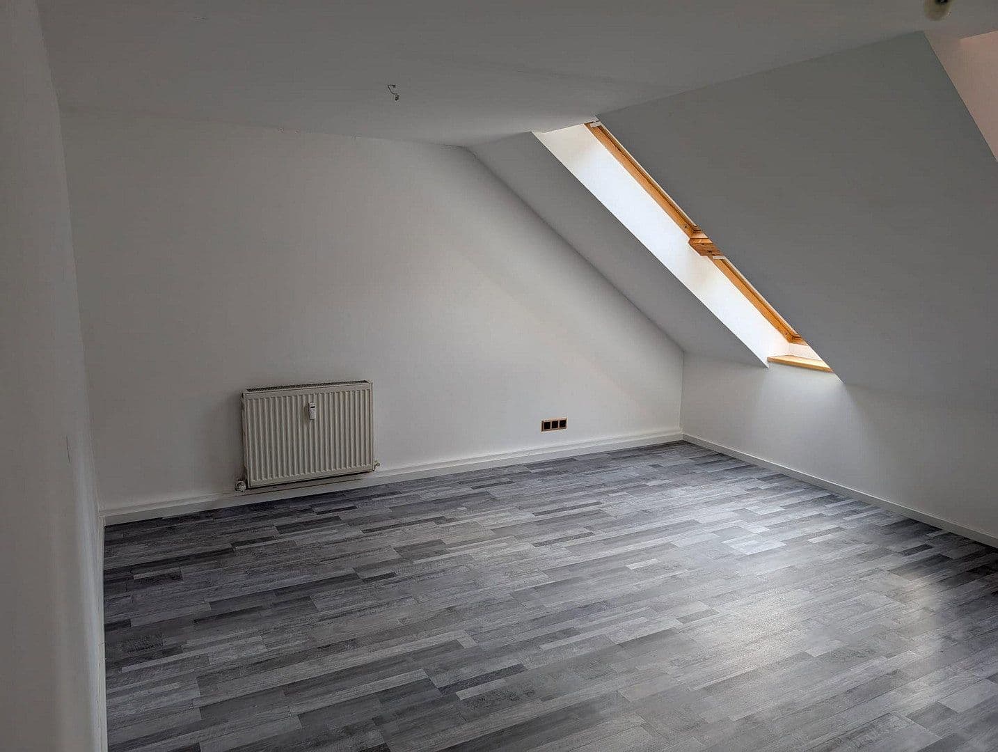 Predaj bytu 4-izbový 114 m², Altendorf / Mörnsheim, Bavorsko Predaj bytu 4-izbový 114 m², Altendorf / Mörnsheim, Bavorsko