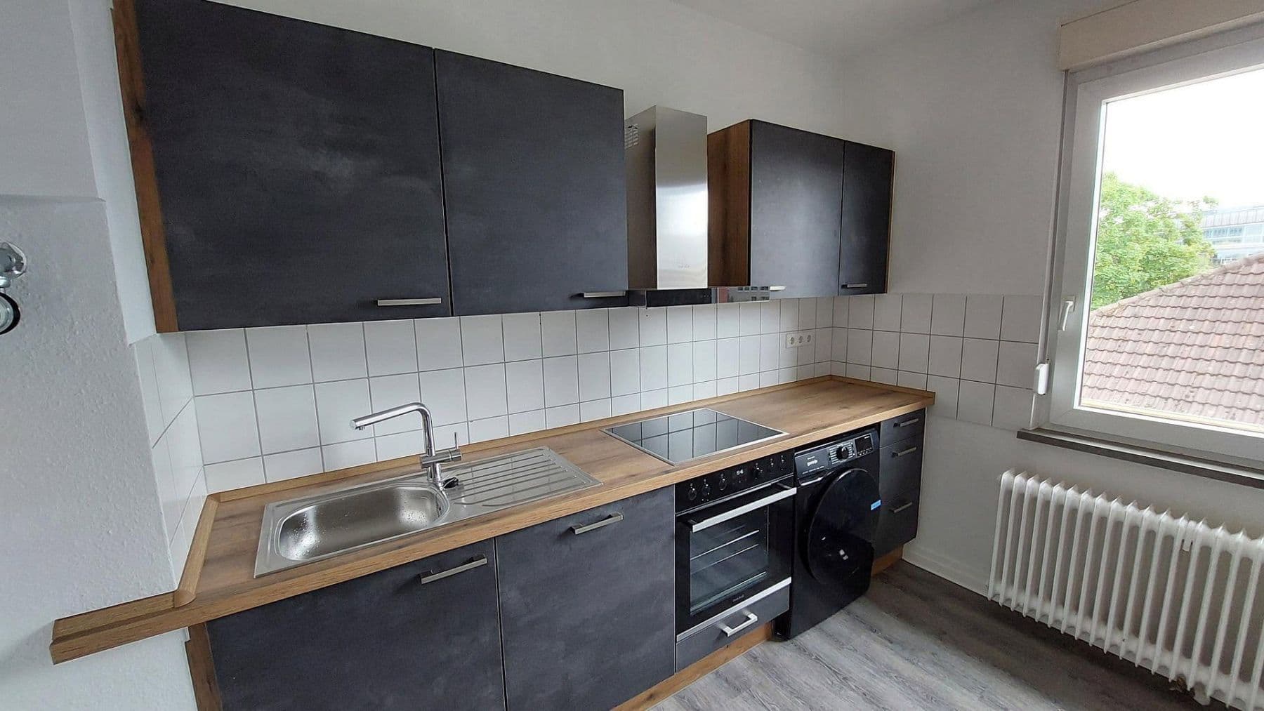 Prenájom bytu 4-izbový 74 m², Emser Strasse 40, Frankfurt, Hesensko Prenájom bytu 4-izbový 74 m², Emser Strasse 40, Frankfurt, Hesensko