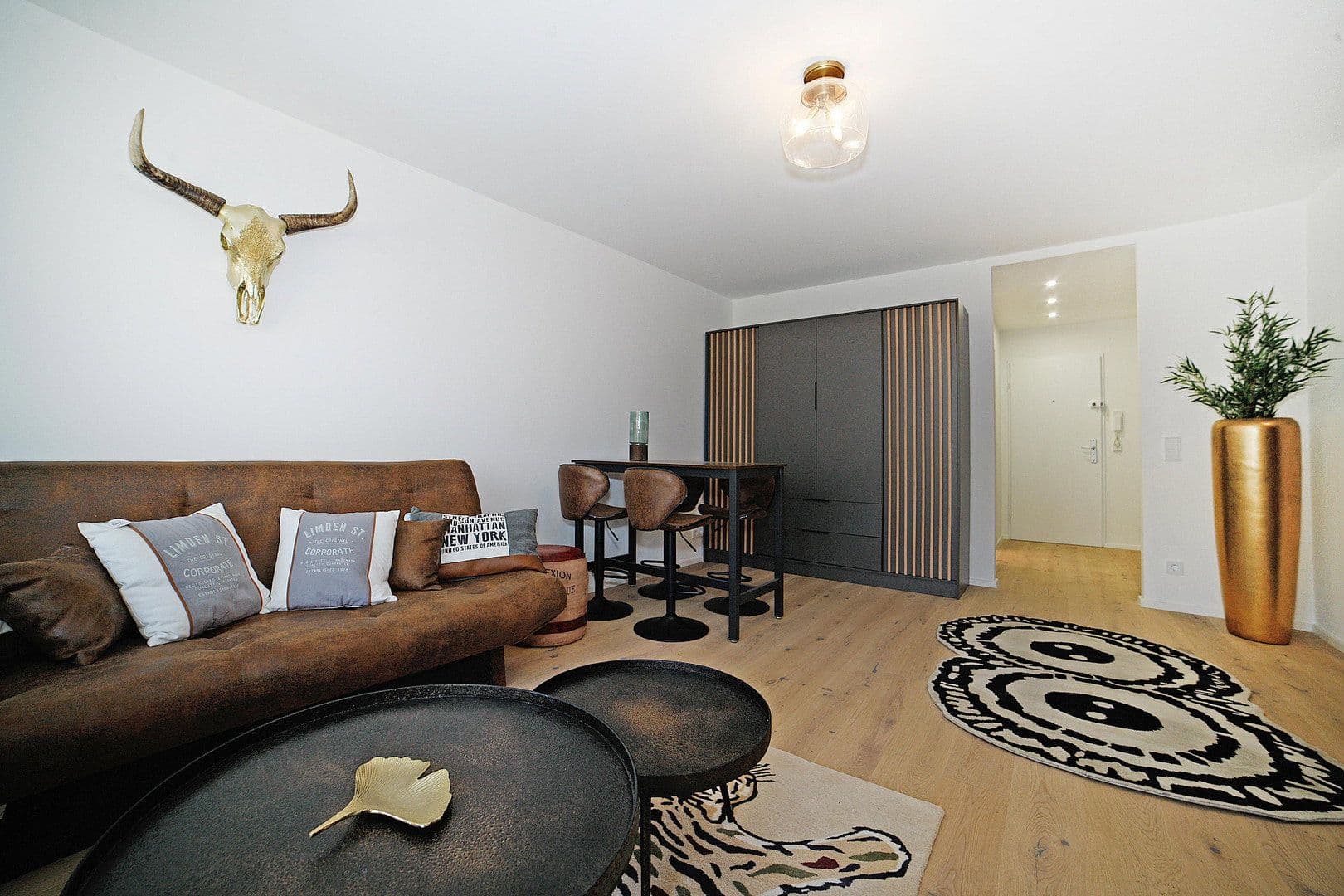 Prenájom bytu 1-izbový 47 m², Tettnanger Str. 4, München, Bavorsko Prenájom bytu 1-izbový 47 m², Tettnanger Str. 4, München, Bavorsko