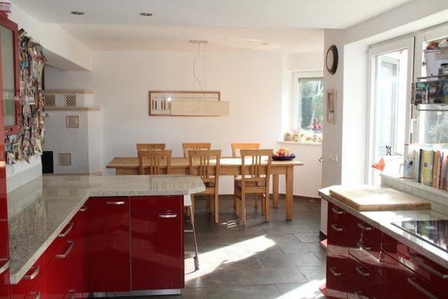 Predaj domu 267 m², pozemek 882 m², Grünwald, Bavorsko Predaj domu 267 m², pozemek 882 m², Grünwald, Bavorsko