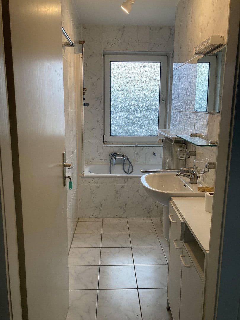 Prenájom bytu 4-izbový 82 m², Wilhelmsplatz 18, Offenbach, Hesensko Prenájom bytu 4-izbový 82 m², Wilhelmsplatz 18, Offenbach, Hesensko