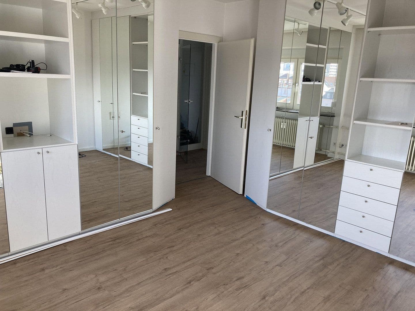 Prenájom bytu 4-izbový 82 m², Wilhelmsplatz 18, Offenbach, Hesensko Prenájom bytu 4-izbový 82 m², Wilhelmsplatz 18, Offenbach, Hesensko