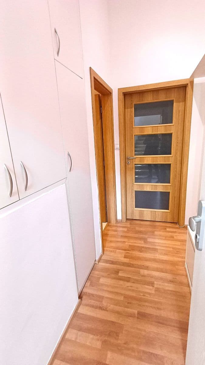 Predaj bytu 1-izbový 40 m², Francouzská, Praha, Praha Predaj bytu 1-izbový 40 m², Francouzská, Praha, Praha