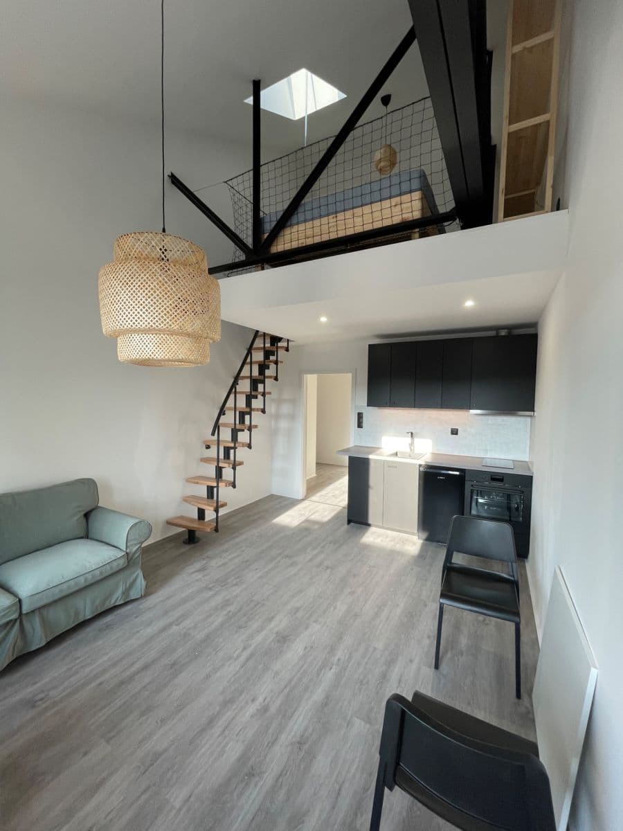 Prenájom bytu 1-izbový 40 m², Štefánikova, Brno, Jihomoravský kraj Prenájom bytu 1-izbový 40 m², Štefánikova, Brno, Jihomoravský kraj