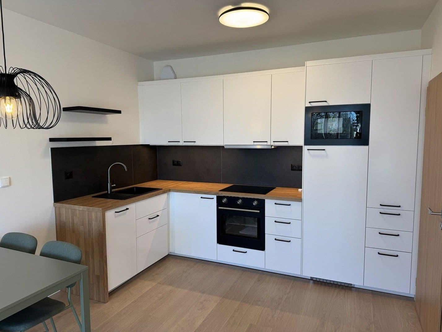 Prenájom bytu 2-izbový 58 m², U Pivovaru, Benešov, Středočeský kraj Prenájom bytu 2-izbový 58 m², U Pivovaru, Benešov, Středočeský kraj