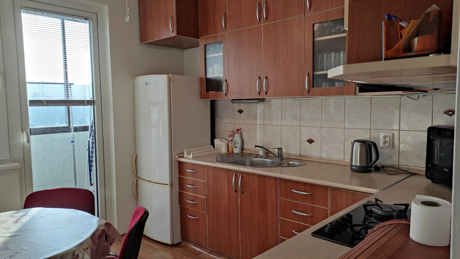 Prenájom bytu 4-izbový 84 m², Sedmokrásková, Ružinov, Bratislavský kraj Prenájom bytu 4-izbový 84 m², Sedmokrásková, Ružinov, Bratislavský kraj