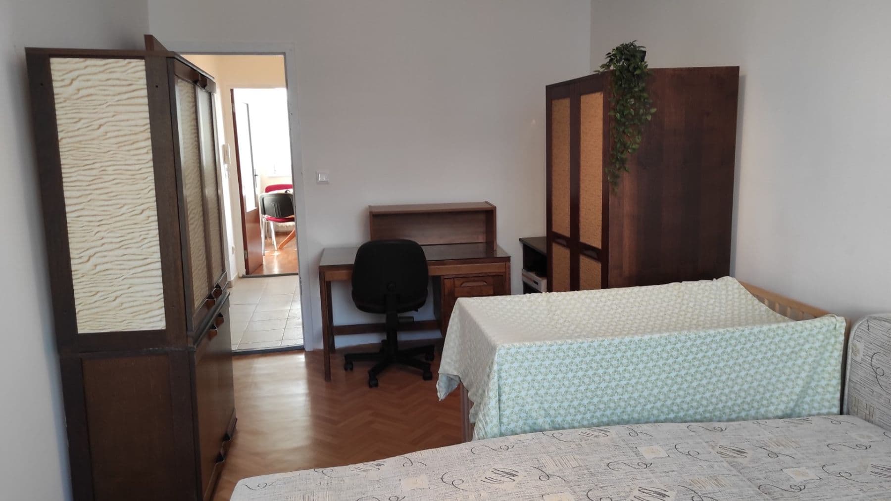 Prenájom bytu 4-izbový 84 m², Sedmokrásková, Ružinov, Bratislavský kraj Prenájom bytu 4-izbový 84 m², Sedmokrásková, Ružinov, Bratislavský kraj