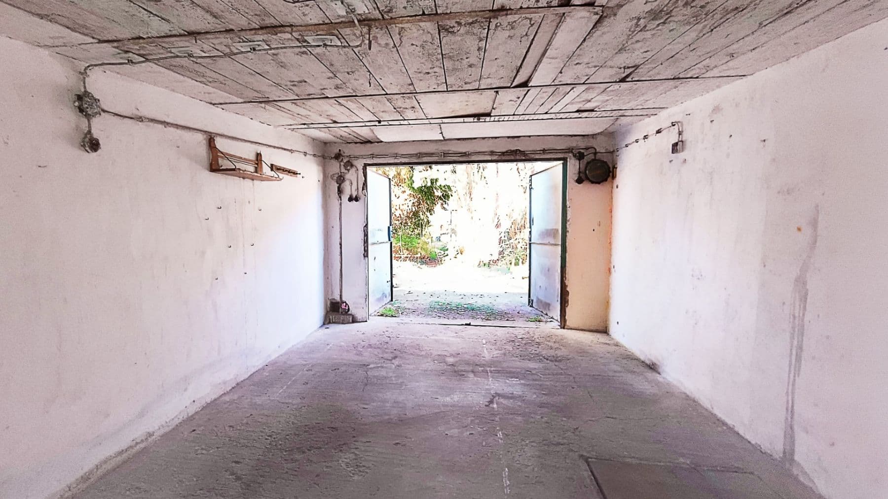 Predaj garáže 23 m², Praha, Praha Predaj garáže 23 m², Praha, Praha