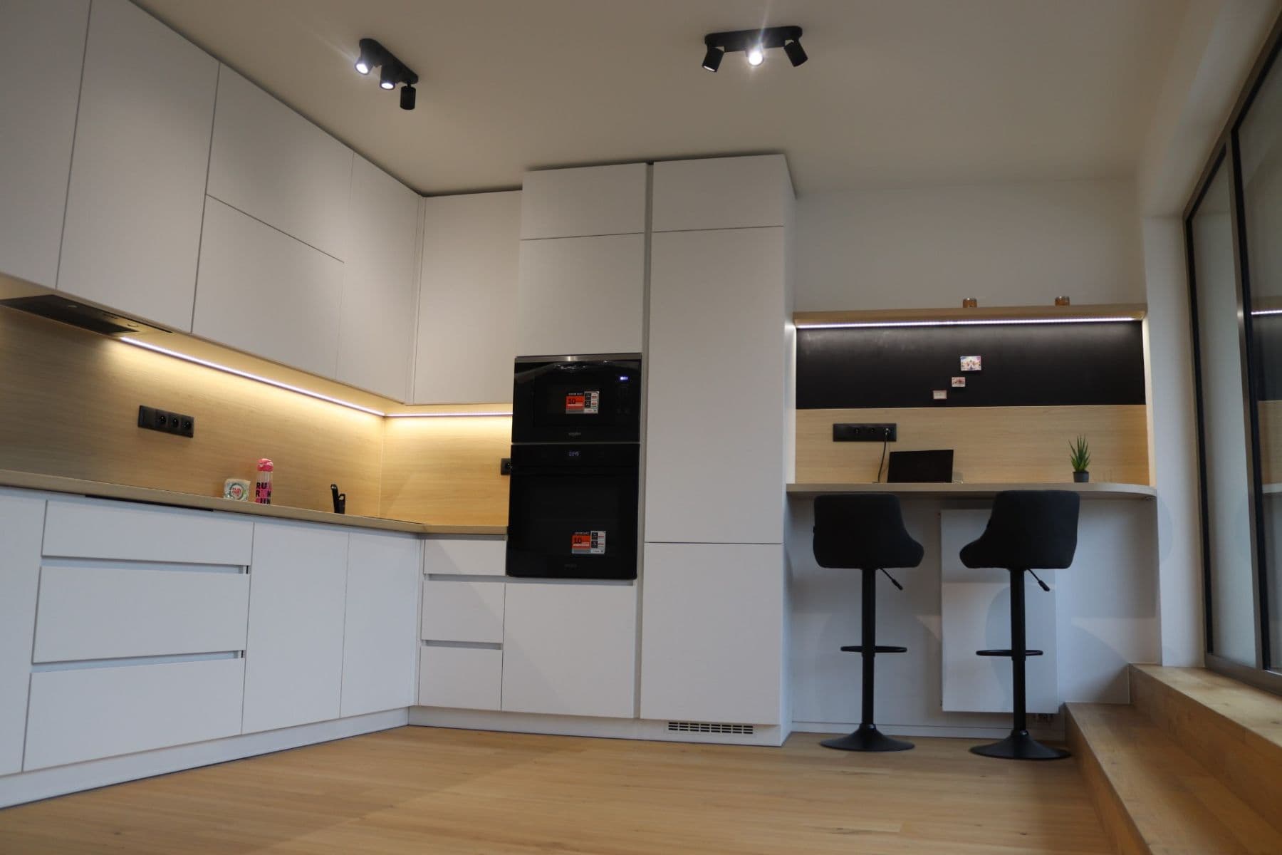 Prenájom bytu 1-izbový 43 m², Bratislavská, Brno, Jihomoravský kraj Prenájom bytu 1-izbový 43 m², Bratislavská, Brno, Jihomoravský kraj