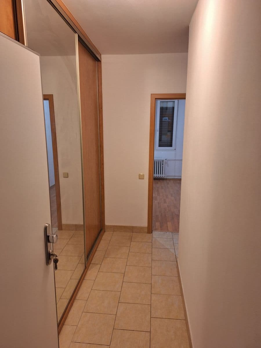 Prenájom bytu 2-izbový 42 m², Přímětická, Praha, Praha Prenájom bytu 2-izbový 42 m², Přímětická, Praha, Praha